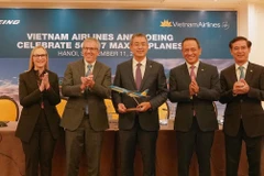 Vietnam Airlines và Tập đoàn sản xuất máy bay Boeing đã ký kết bản ghi nhớ về việc chào bán 50 máy bay thân hẹp Boeing 737 MAX với giá trị 10 tỷ USD. (Ảnh: Việt Hùng/Vietnam+)