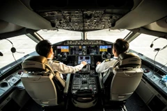 Phi công sẽ được huấn luyện cả lý thuyết và thực hành tại nước ta. (Ảnh: CTV/Vietnam+)