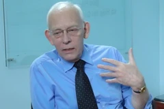 Ông John-Willy Rudolp đang trả lời phỏng vấn của phóng viên Vietnam+ (Ảnh: Nguyễn Anh/ Vietnam+) 