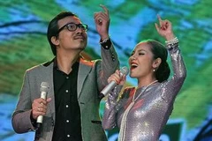 Cặp đôi Phương Linh- Cù Trọng Xoay trong đêm đóng giả người cao tuổi (Nguồn: Internet)