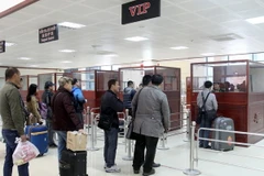 Không mang vàng miếng, vàng nguyên liệu khi xuất, nhập cảnh