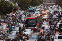 Đường Thanh Xuân-Nguyễn Trãi là một trong những điểm đen ùn tắc giao thông lâu nay của Hà Nội (ảnh chụp lúc 18h30). (Ảnh: Thành Đạt/TTXVN)