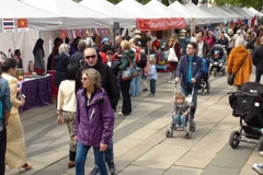 Gian trưng bày của Việt Nam và ASEAN tại Lễ hội Văn hóa và Ngôn ngữ ở Oslo. (Ảnh do Đại sứ quán Việt Nam tại Na Uy cung cấp) 