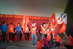 Một tiết mục văn nghệ tại gala “Alma de Vietnam-Hồn Việt 2015.” (Nguồn: baotintuc.vn)