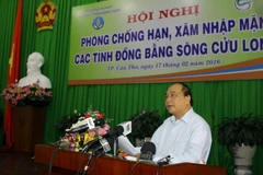 Phó Thủ tướng Nguyễn Xuân Phúc phát biểu chỉ đạo Hội nghị. (Ảnh: Duy Khương/TTXVN)