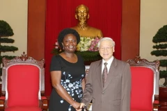 Tổng Bí thư Nguyễn Phú Trọng tiếp Phó Chủ tịch Ngân hàng Thế giới Victoria Kwakwa đến chào từ biệt nhân kết thúc nhiệm kỳ công tác tại Việt Nam. (Ảnh: Trí Dũng/TTXVN)