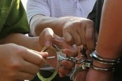 Cảnh giác với “trò” giả công an cướp tài sản người nước ngoài