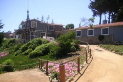 Nhà của thi hào Pablo Neruda tại Isla Negra, hiện được lưu giữ làm bảo tàng. (Nguồn: Wikipedia)