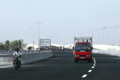 Một đoạn trên tuyến đường cao tốc Thành phố Hồ Chí Minh-Trung Lương đã hoàn thành. (Ảnh: Hoàng Hải/TTXVN)