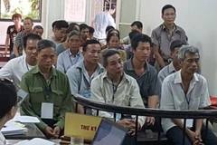 Hà Nội phạt tù nhóm đối tượng hủy hoại tài sản của người dân