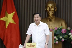 Phó Thủ tướng Lê Minh Khái phát biểu tại cuộc họp. (Ảnh: An Đăng/TTXVN)
