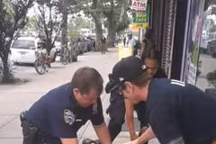 Thị trưởng New York bỏ dở kỳ nghỉ vì nghi án cảnh sát làm chết người
