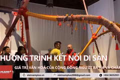 Hòa mình vào âm nhạc, hoa văn thổ cẩm và nghệ thuật làm gốm Ba Na - Chăm