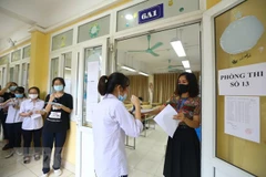 Thí sinh dự thi vào lớp 10. (Ảnh: TTXVN)