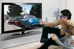 Đeo kính là "cực hình" đối với một số người khi xem TV 3D. (Ảnh: Internet)