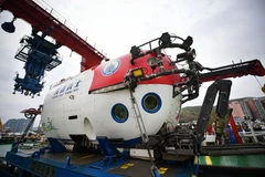 Tàu lặn có người lái Dũng sỹ biển sâu tại cảng ở Tam Á, tỉnh Hải Nam, Trung Quốc. (Nguồn: THX/TTXVN)