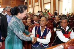 Chủ tịch Quốc hội Nguyễn Thị Kim Ngân với các đại biểu. (Ảnh: Trọng Đức/TTXVN)