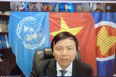 Đại sứ Đặng Đình Quý - Trưởng phái đoàn đại diện Việt Nam tại Liên hợp quốc - phát biểu trong cuộc họp. (Ảnh: Hữu Thanh/TTXVN)