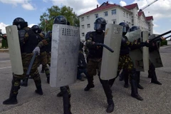 Cảnh sát Nga tham gia một cuộc diễn tập tại thành phố Stavropol. (Ảnh: AFP/TTXVN)