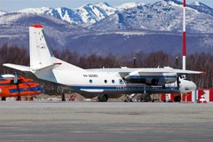Một máy bay An-26 tại sân bay ở thành phố Patropavlovsk-Kamchatckiy thuộc Nga. (Ảnh: AFP/TTXVN)