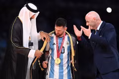 Tiền đạo Lionel Messi ăn mừng bàn thắng vào lưới Mexico trong trận đấu thuộc bảng C tại World Cup 2022. (Ảnh: THX/TTXVN)