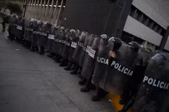 Cảnh sát Peru. (Ảnh: AFP/TTXVN)