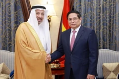 Thủ tướng Phạm Minh Chính tiếp Bộ trưởng Đầu tư Saudi Arabia Khalid Al-Falih. (Ảnh: Dương Giang/TTXVN)