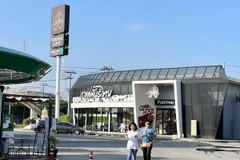 Quán càphê của thương hiệu Punthai Coffee bên trong một trạm xăng của Tập đoàn năng lượng PTG. (Ảnh: Đỗ Sinh/TTXVN)