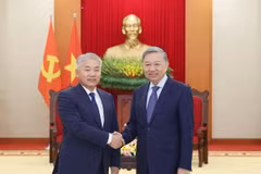 Tổng Bí thư Tô Lâm tiếp Bộ trưởng Lương thực, Nông nghiệp và Công nghiệp nhẹ Mông Cổ Jadamba Enkhbayar. (Ảnh: Thống Nhất/TTXVN)