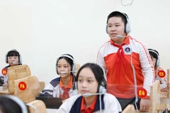 Phòng học hiện đại đúng quy cách do Bộ Giáo dục và Đào tạo quy định. (Ảnh: Thanh Tùng/TTXVN)