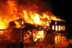 Lâm Đồng: Cháy nhà trong hẻm sâu, chủ nhà bị thương