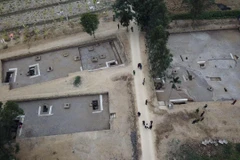 Hiện trường Bãi cọc gỗ được khai quật. (Ảnh: An Đăng/TTXVN)