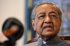 Thủ tướng Malaysia Mahathir Mohamad trong cuộc họp báo tại Putrajaya ngày 9/5/2019. (Ảnh: AFP/ TTXVN)