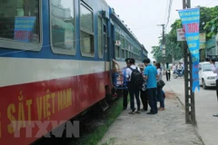 Tàu Thống Nhất và cung đường sắt kết nối hai miền của Tổ quốc