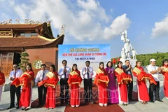 Khánh thành công trình Tượng Mẹ và Đền thờ Lạc Long Quân tại Cà Mau