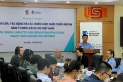 Hội thảo "Sốc dầu lửa: Tác động và các chiến lược giảm thiểu rủi ro - Hàm ý chính sách cho Việt Nam. (Ảnh: Đức Duy/Vietnam+)