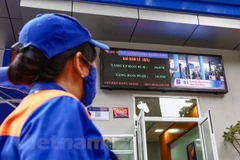 Giá xăng điều chỉnh từ 15 giờ ngày 1/7. (Ảnh: Minh Sơn/Vietnam+)
