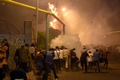 [Video] Giao chiến kinh hoàng giữa cảnh sát người biểu tình Armenia