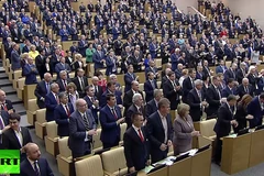 Nghị sĩ Duma Nga đồng loạt vỗ tay ăn mừng Donald Trump đắc cử