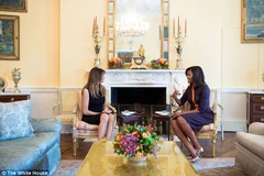 Phu nhân ông Trump lần đầu đến Nhà Trắng gặp bà Michelle Obama