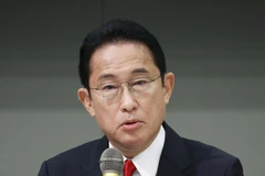 Ông Fumio Kishida trong phiên thảo luận trực tuyến tại trụ sở của đảng ở Tokyo, ngày 22/9/2021. (Ảnh: Kyodo/TTXVN)