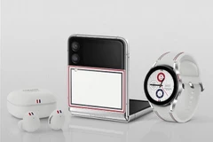 Mẫu smartphone Galaxy Z Flip3 của Samsung. (Ảnh: Yonhap/TTXVN)