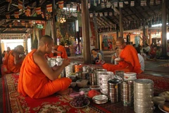 Đồng bào Khmer Sóc Trăng đón Tết Chôl Chnăm Thmây an toàn, tiết kiệm