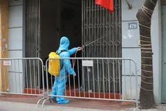 Hà Nội truy vết, khử khuẩn khu vực có ca mắc COVID-19