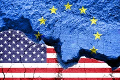 Cuộc chiến về thuế quan giữa Mỹ và châu Âu vẫn đang tiếp diễn. (Ảnh: Alamy)