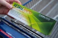 Người dân Đức đổ xô đi mua kit xét nghiệm nhanh COVID-19