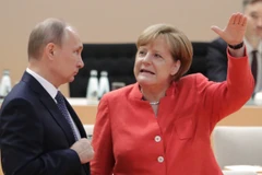 Thủ tướng Angela Merkel và Tổng thống Vladimir Putin. (Ảnh: AP)