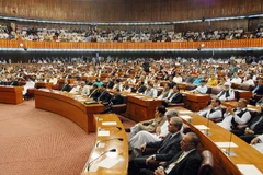 Toàn cảnh một phiên họp Quốc hội Pakistan tại Islamabad. (Ảnh: AFP/TTXVN)