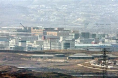 Quang cảnh khu công nghiệp chung liên Triều Kaesong tại thị trấn Kaesong, Triều Tiên. (Ảnh: AFP/TTXVN)