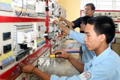 Liên kết để phát triển công nghiệp điện tử trong khối ASEAN+3